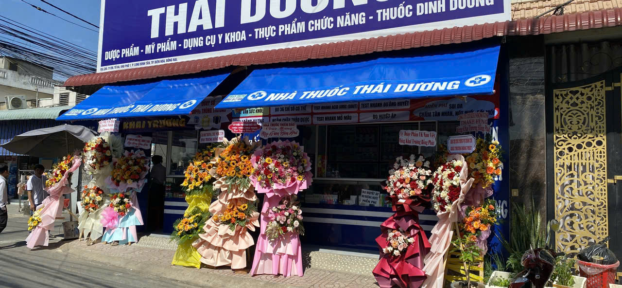 Thi công nhà thuốc bình dương